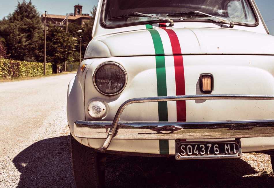 Fiat 500 with Italian Colors